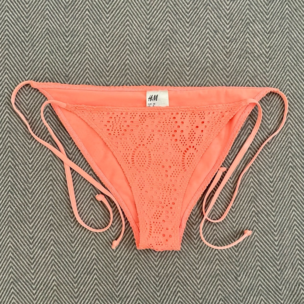 H&M pink lace cheeky bikini bottoms